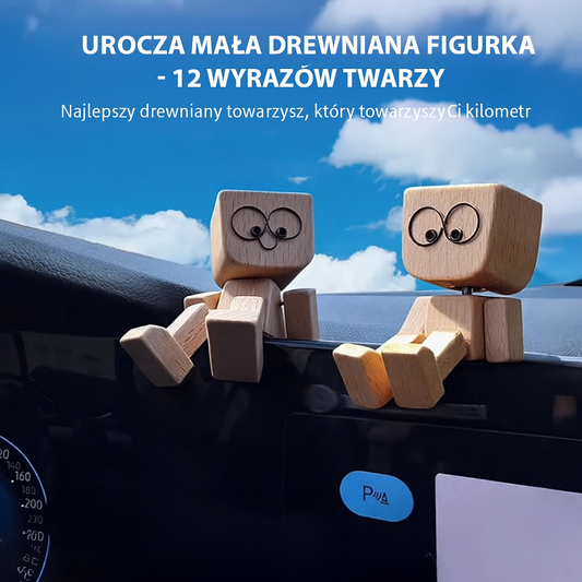 Urocza drewniana figurka – 12 wyrazów twarzy