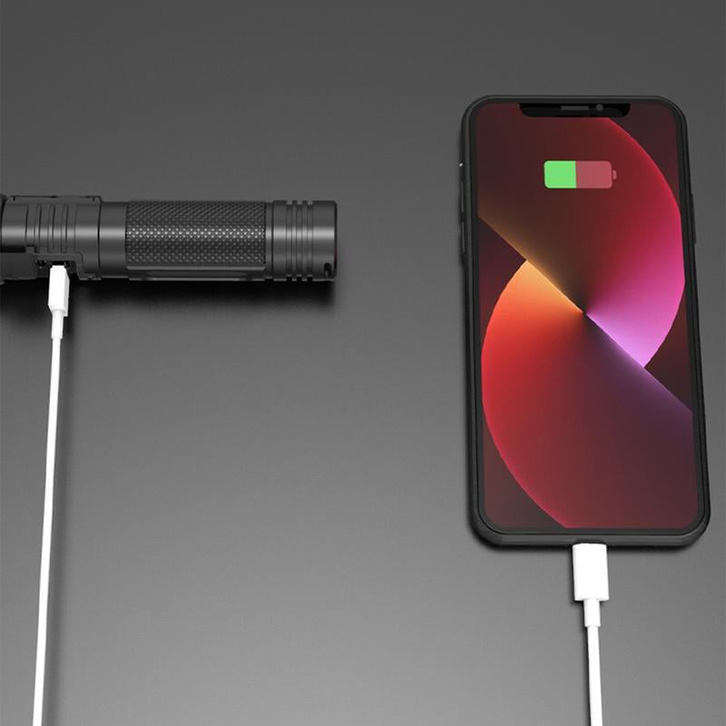Taktyczna latarka z funkcją powerbanku