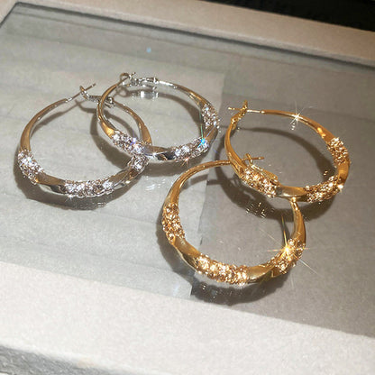 Wyjątkowe kolczyki koła z cyrkoniami